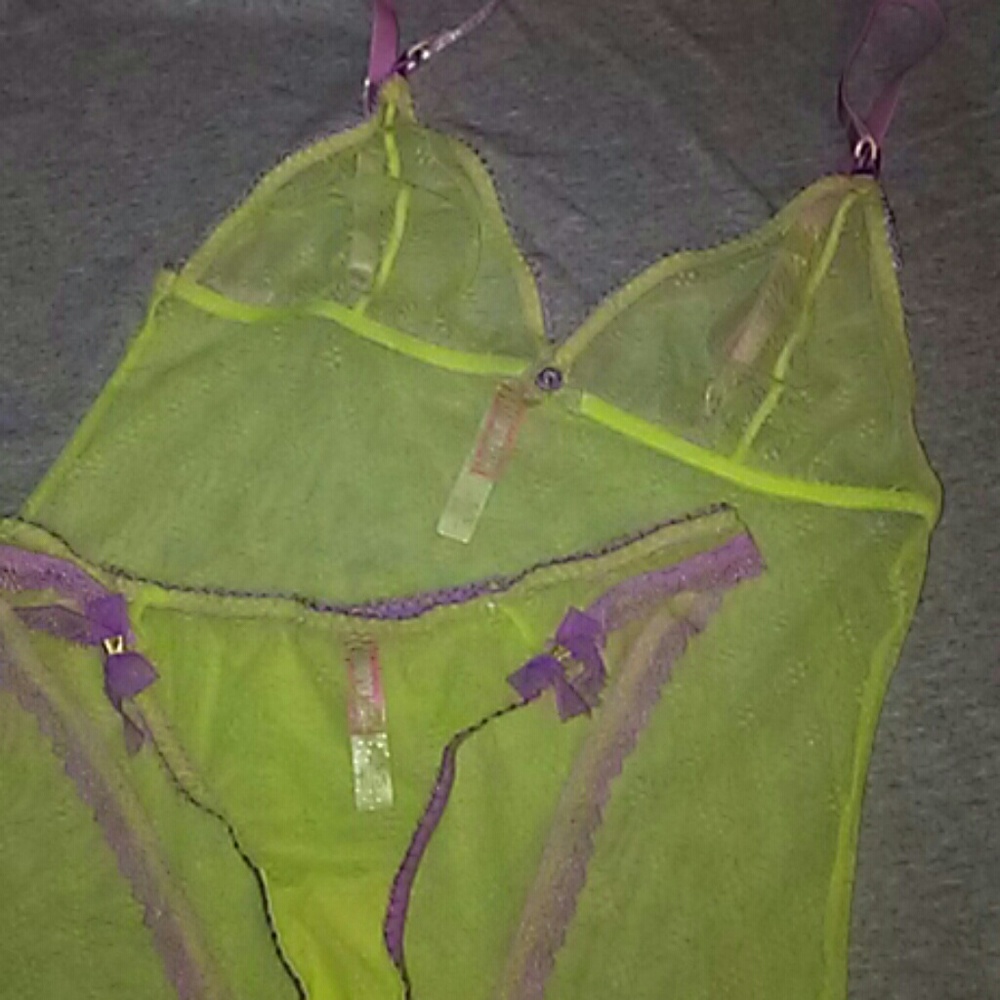 New Cosmopolitan sheer babydoll set